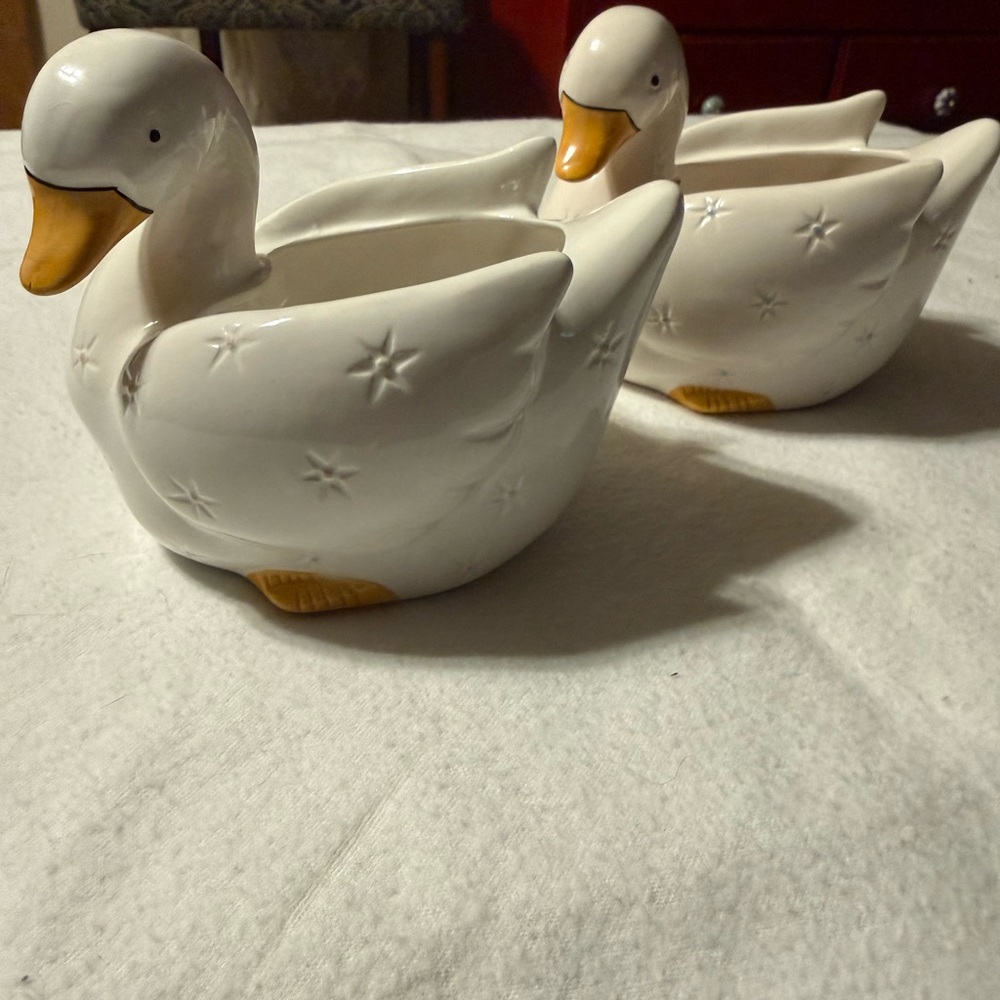 White Ceramic Duck Planter with Yellow Beak (Set of 2)